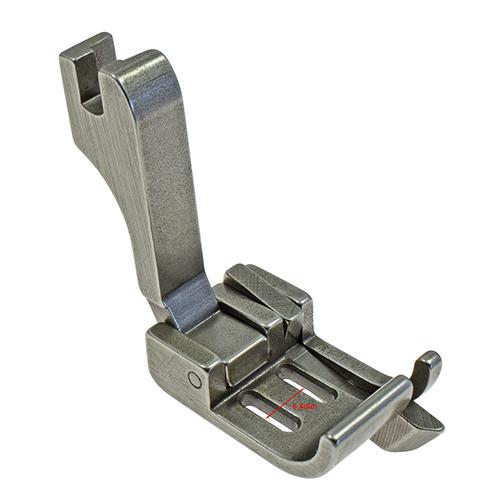 Nähfuß 2 Nadeln 6,4 mm (1/4") mit 2 mm Rechtsführung NECCHI 921, 925, 930, 931 (Made in Italy)